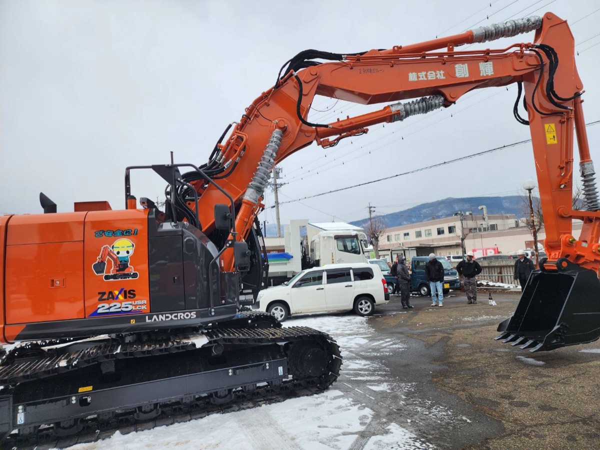 ZAXIS225 創輝
